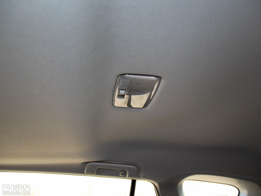 2015RAV4s 2.0L S-CVTLа