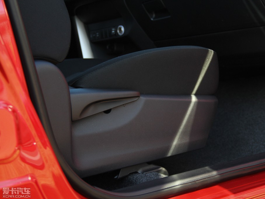 2015RAV4s 2.0L S-CVTLа