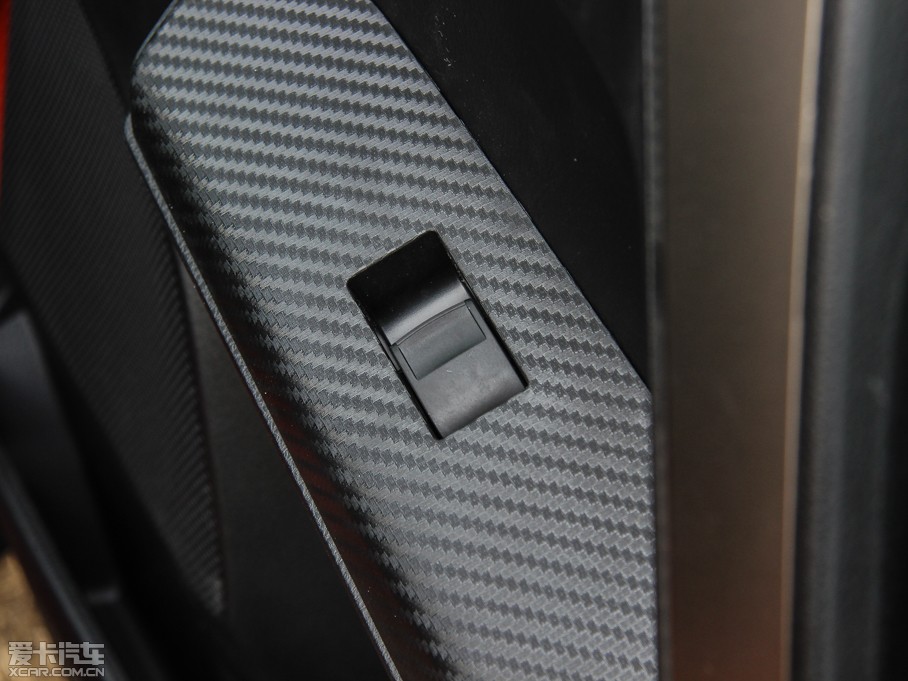 2015RAV4s 2.0L S-CVT(q)Lа