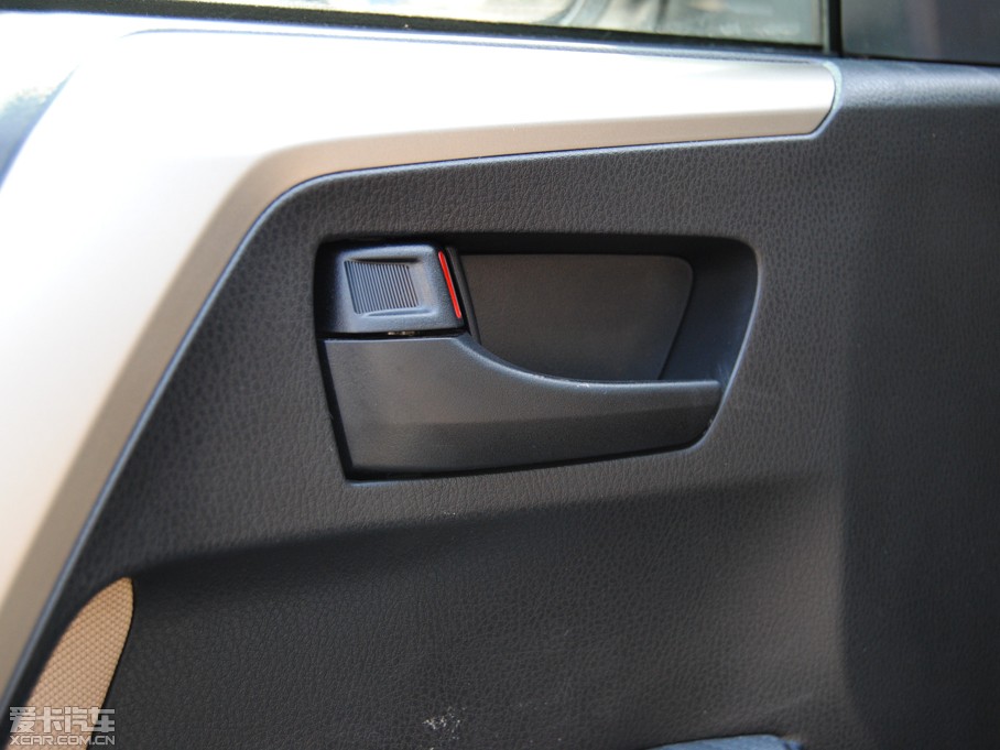 2015RAV4s 2.0L S-CVTLа