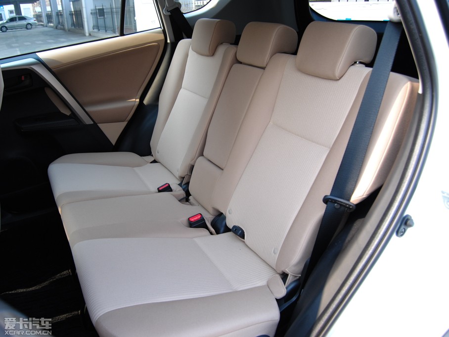 2015RAV4s 2.0L S-CVTLа