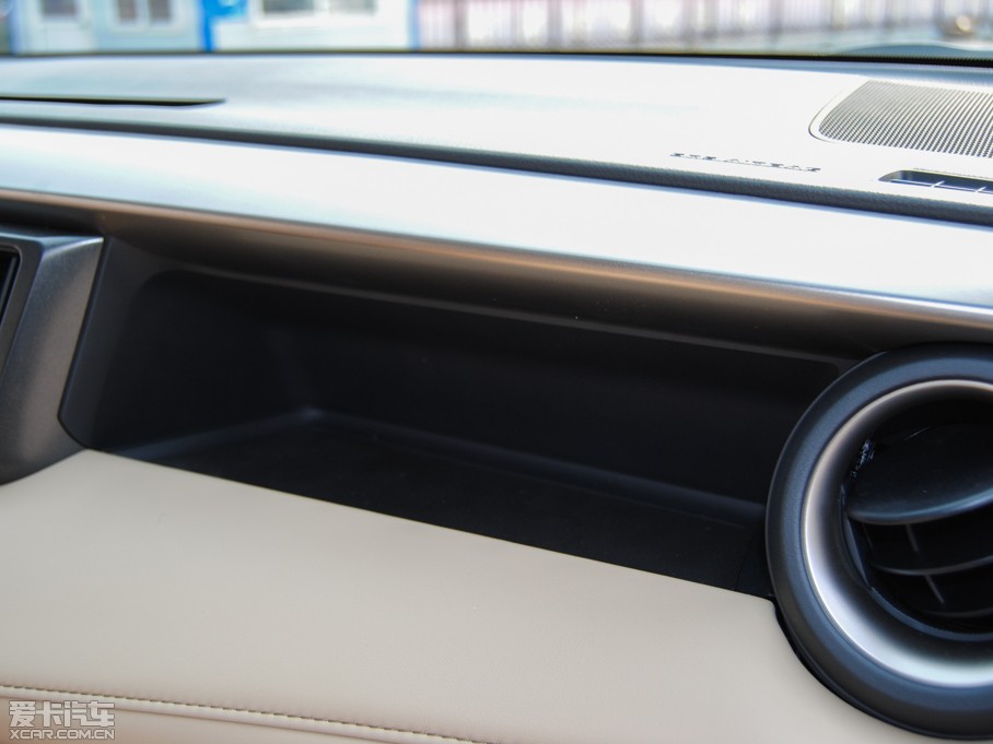 2015RAV4s 2.0L S-CVTLа