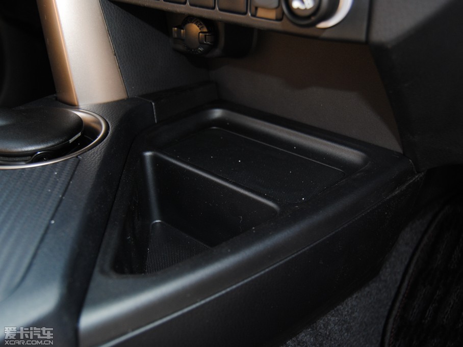 2015RAV4s 2.0L S-CVTLа