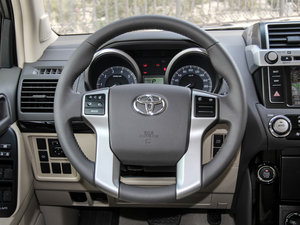 2015款2.7L 自动豪华型 方向盘