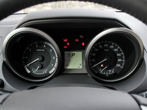 2015款2.7L 自动豪华型 仪表