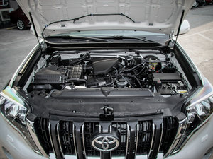2015款2.7L 自动豪华型 发动机