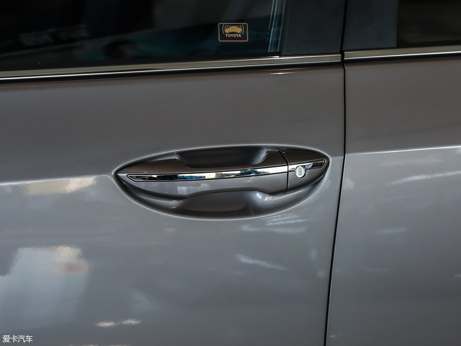 2016_p 1.8L E-CVTӢ