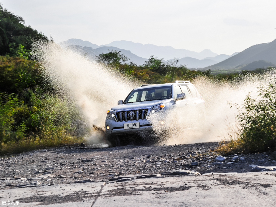 2016 3.5L V6 ԄVX NAVI