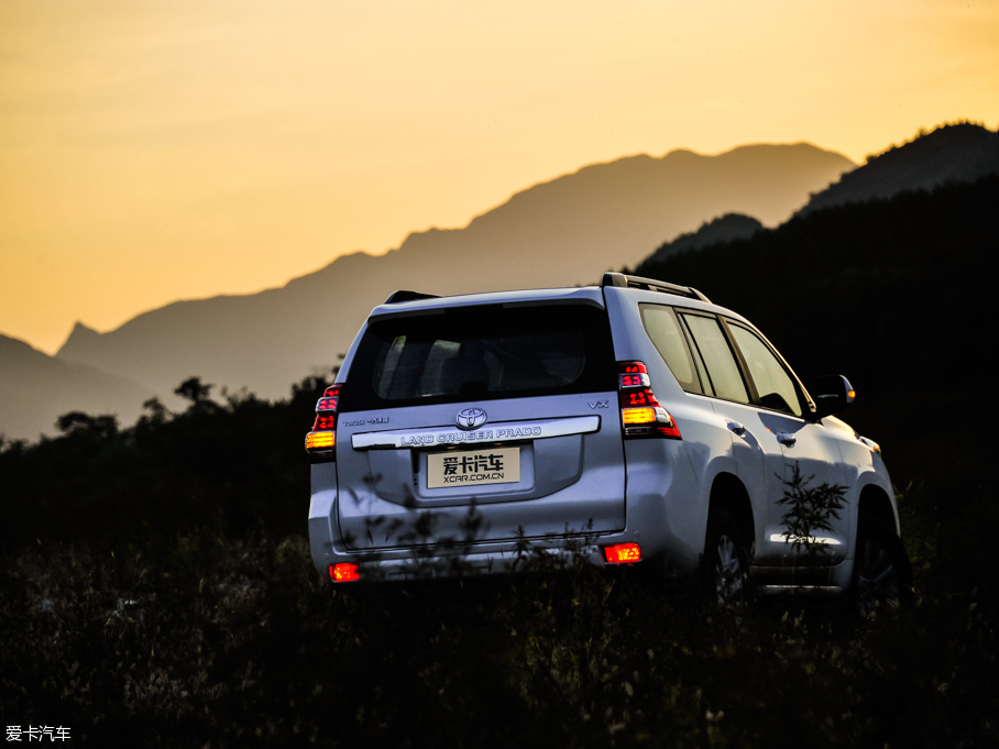 2016 3.5L V6 ԄVX NAVI