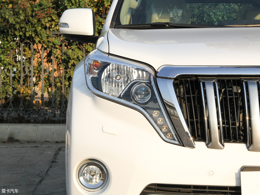 2016 3.5L V6 ԄVX NAVI