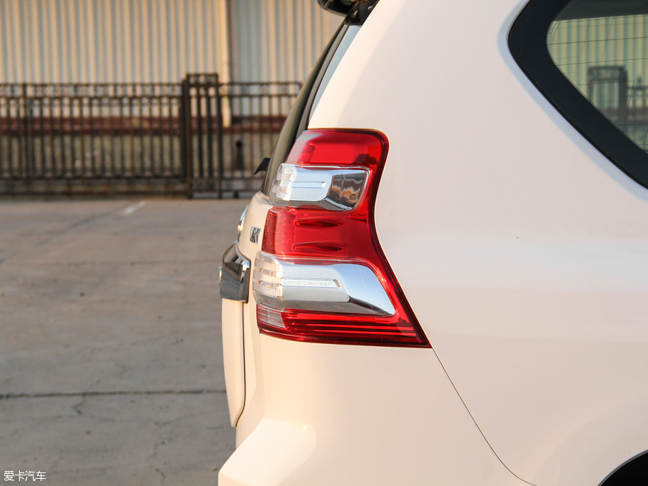 2016 3.5L V6 ԄVX NAVI