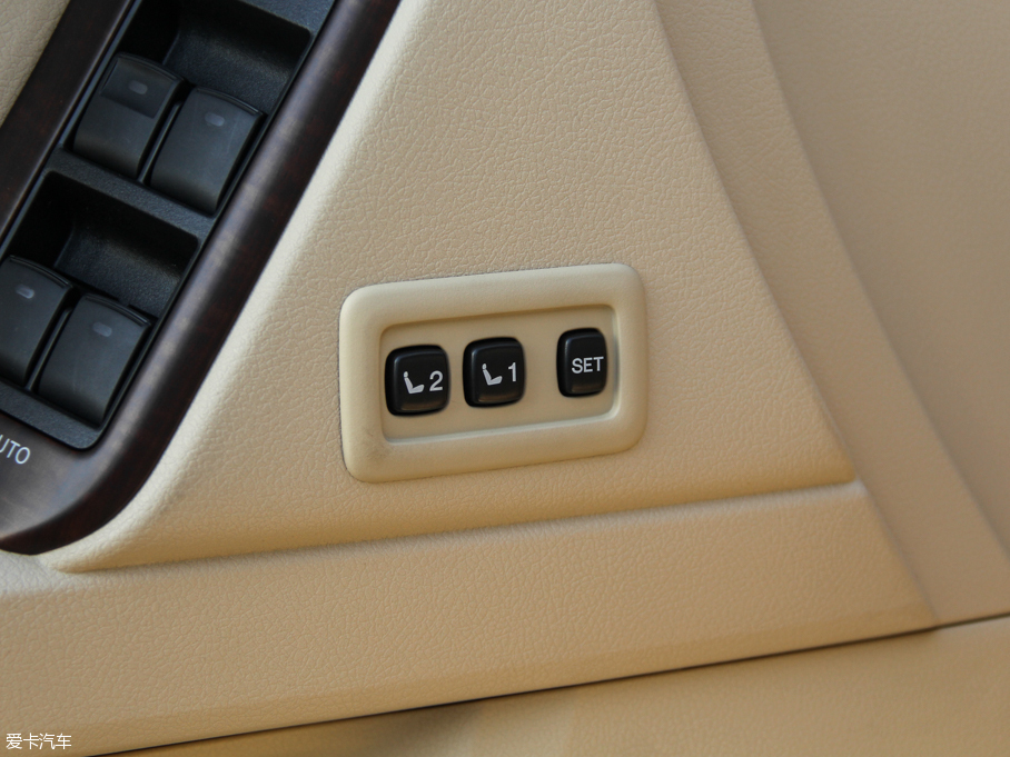 2016 3.5L V6 ԄVX NAVI