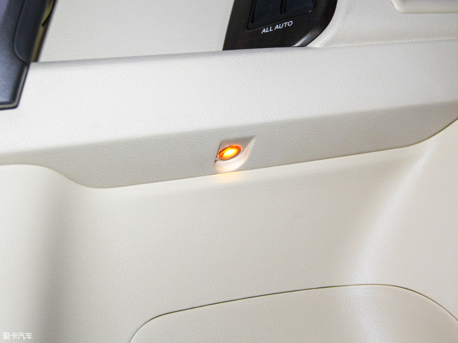 2016 3.5L V6 ԄVX NAVI