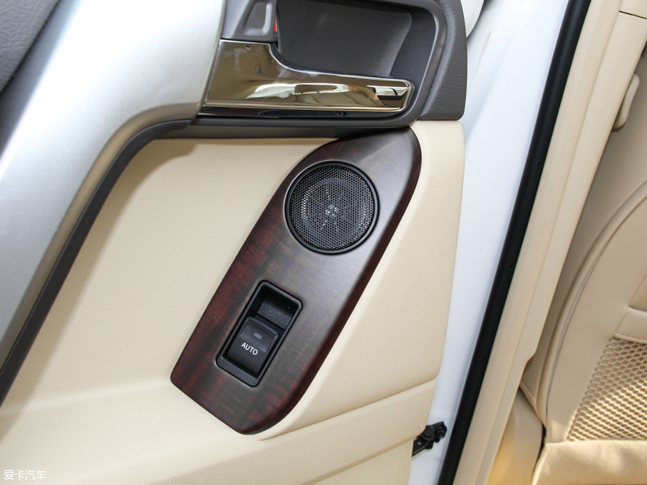 2016 3.5L V6 ԄVX NAVI