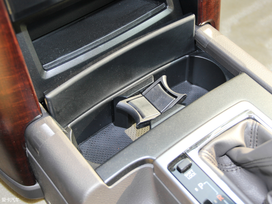 2016 3.5L V6 ԄVX NAVI