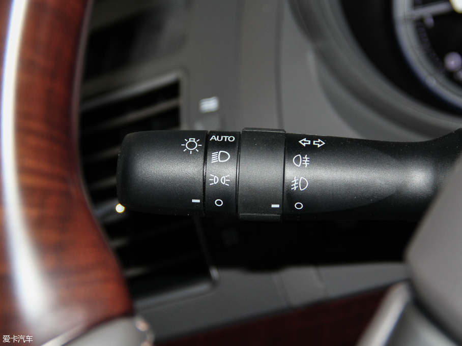 2016 3.5L V6 ԄVX NAVI