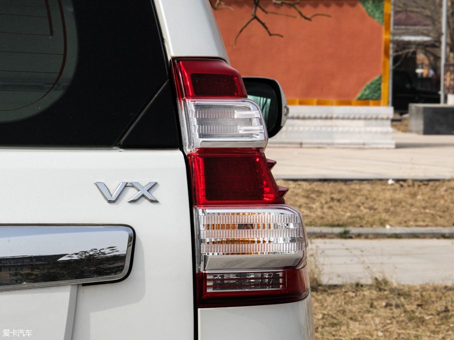 2016 3.5L V6 ԄVX NAVI