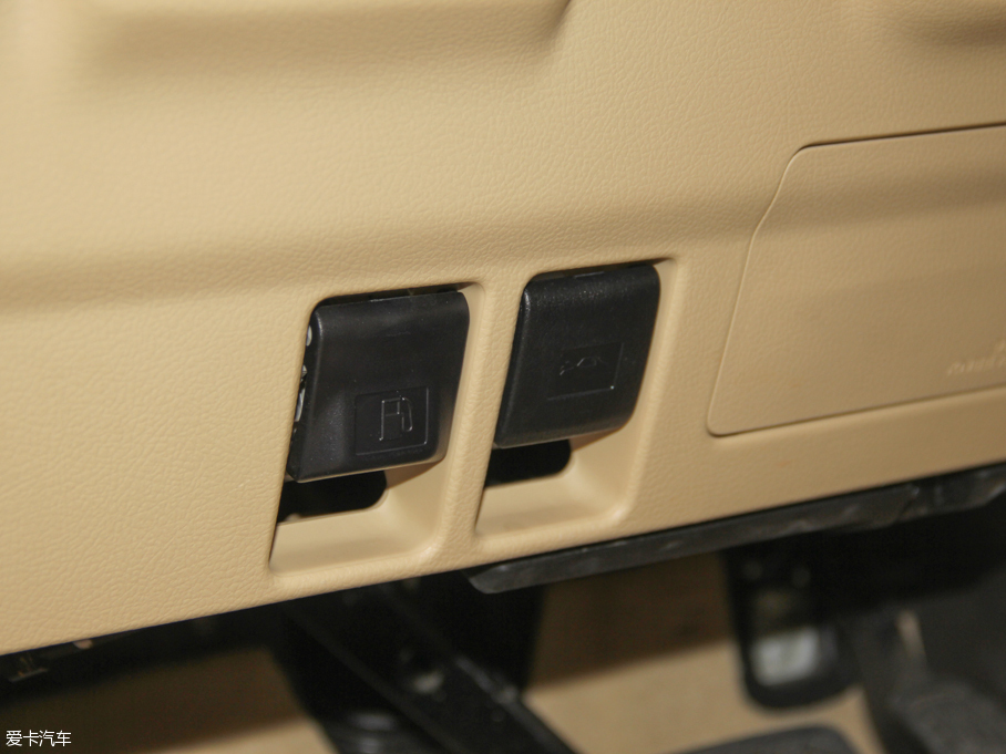 2016 3.5L V6 ԄVX NAVI