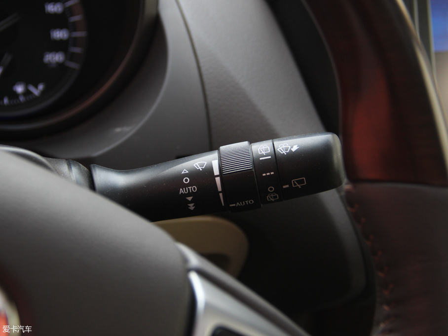 2016 3.5L V6 ԄVX NAVI