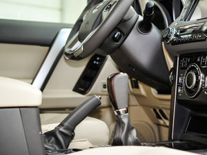 20163.5L V6 ԄVX NAVI п؅^