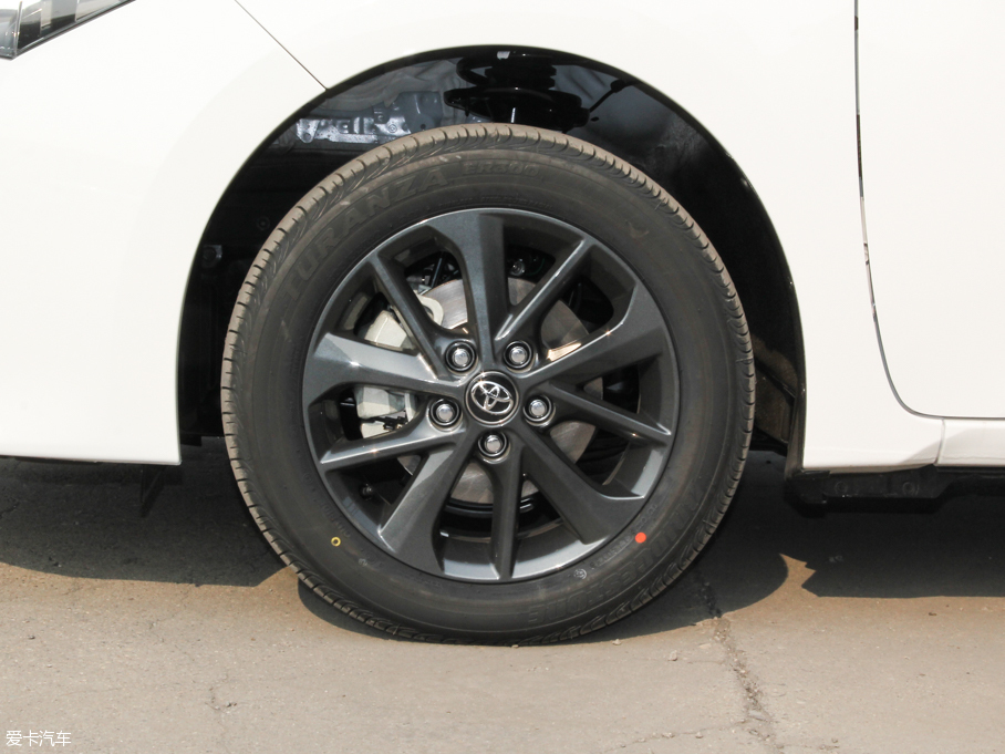 2016_ 1.6L CVT GL-iſ