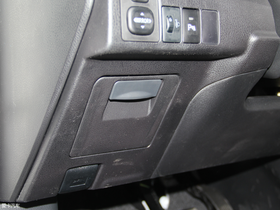 2016_ 1.6L CVT GL-iſ