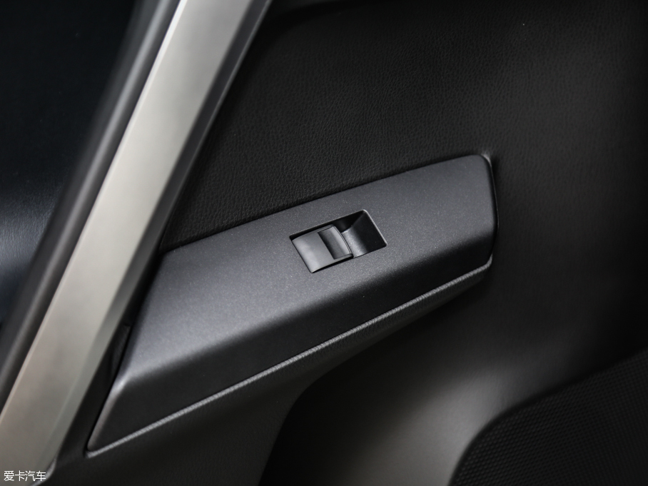 2016RAV4s 2.5L Ԅ(dng)(q)F