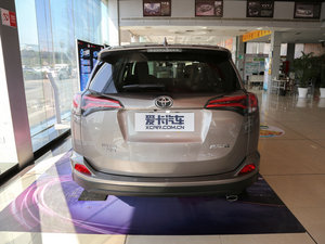 2016款2.0L CVT两驱风尚版 正后	