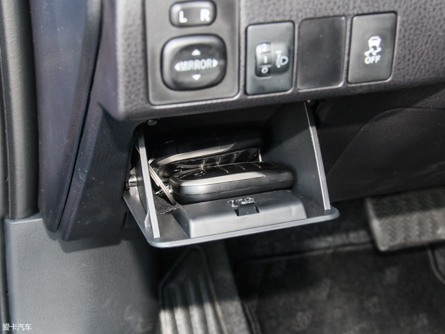 2017_ 1.2T CVT GLX-i