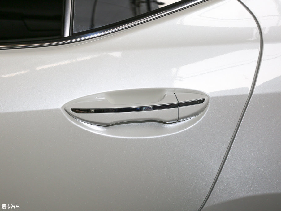 2017_ 1.2T CVT GL-iƤ