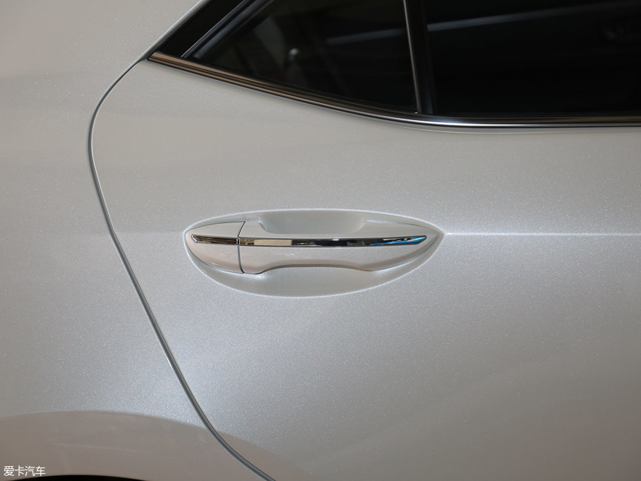 2017_ 1.2T CVT GL-iƤ