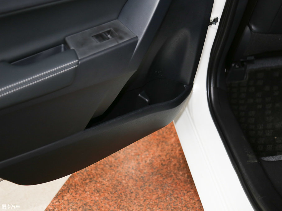 2017_ 1.2T CVT GL-iƤ