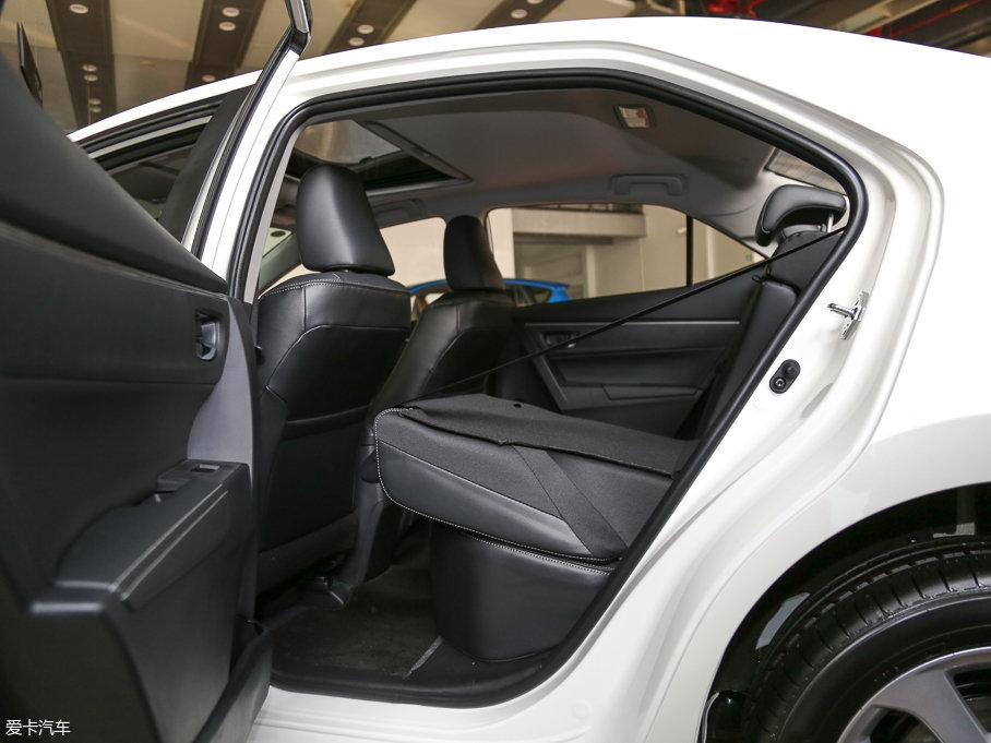 2017_ 1.2T CVT GL-iƤ