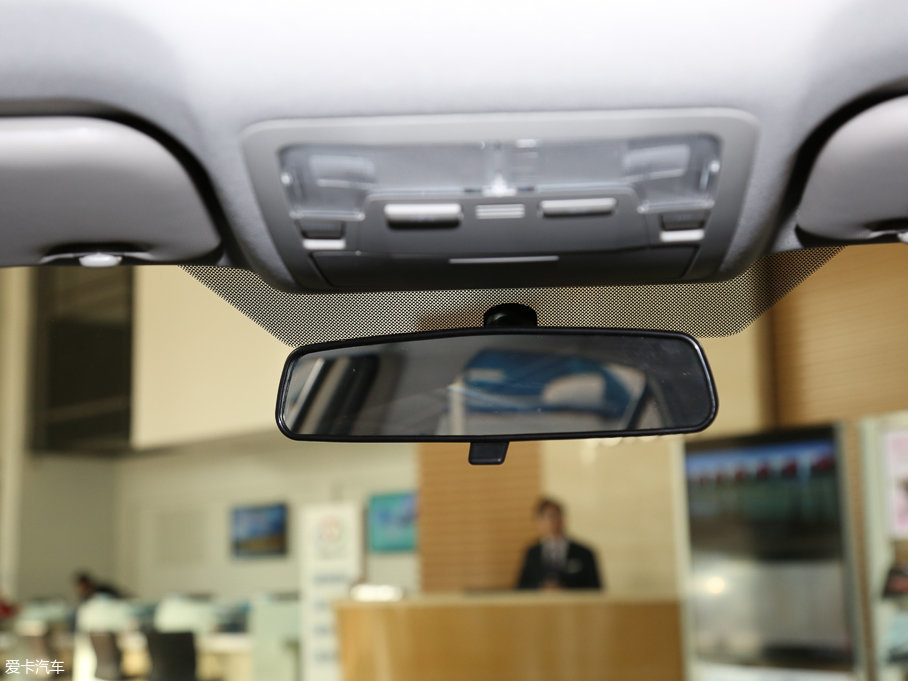 2017_ 1.2T CVT GL-iƤ