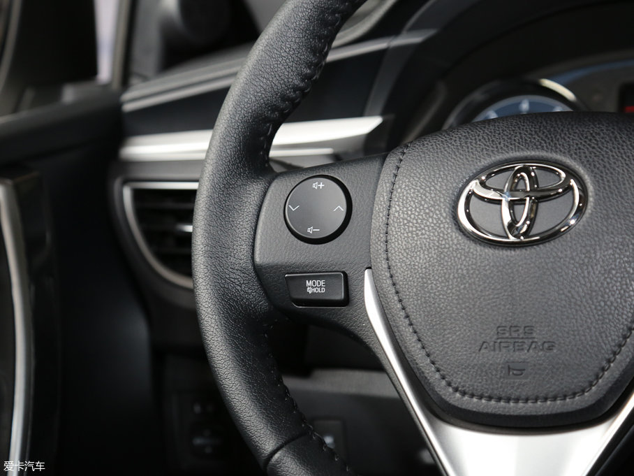 2017_ 1.2T CVT GL-iƤ