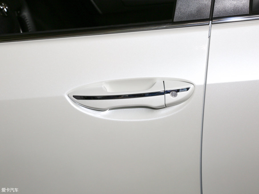 2017_ 1.2T CVT GL-iƤ؄e