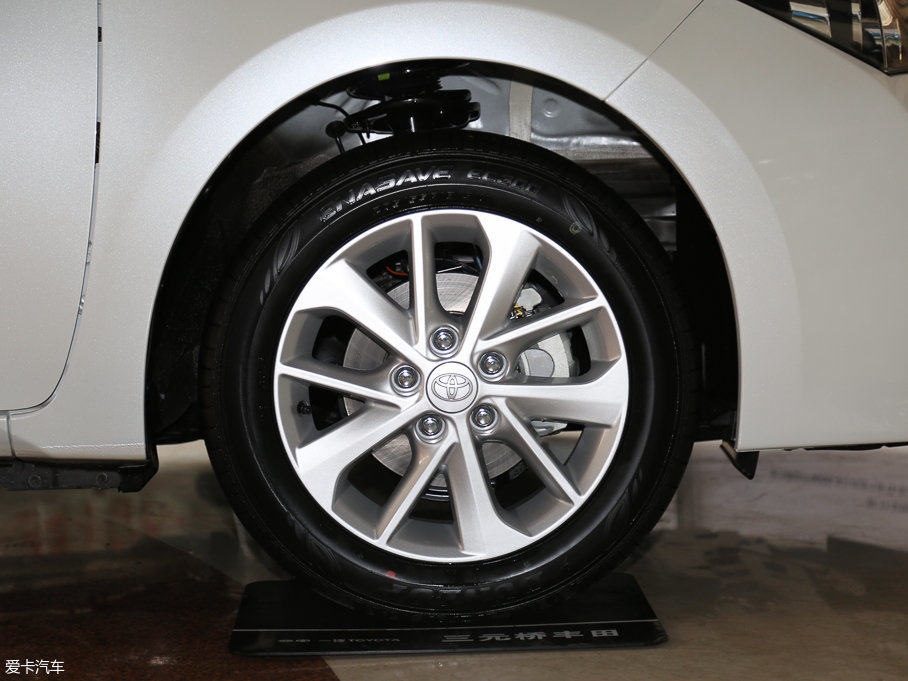 2017_ 1.2T CVT GL-iƤ؄e