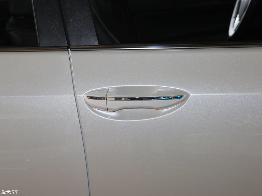 2017_ 1.2T CVT GL-iƤ؄e