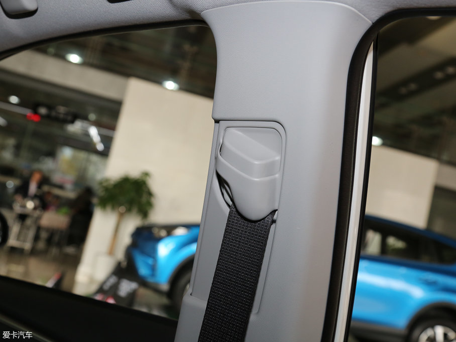 2017_ 1.2T CVT GL-iƤ؄e