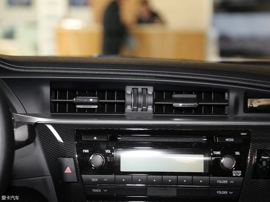 2017_ 1.2T CVT GL-iƤ؄e