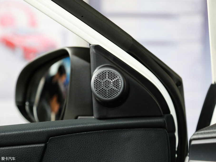 2017_ 1.2T CVT GL-iƤ؄e