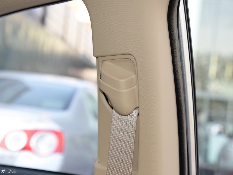 2017_ 1.2T CVT GL-iƤ؄e