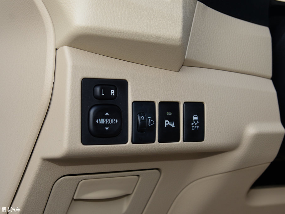 2017_ 1.2T CVT GL-iƤ؄e