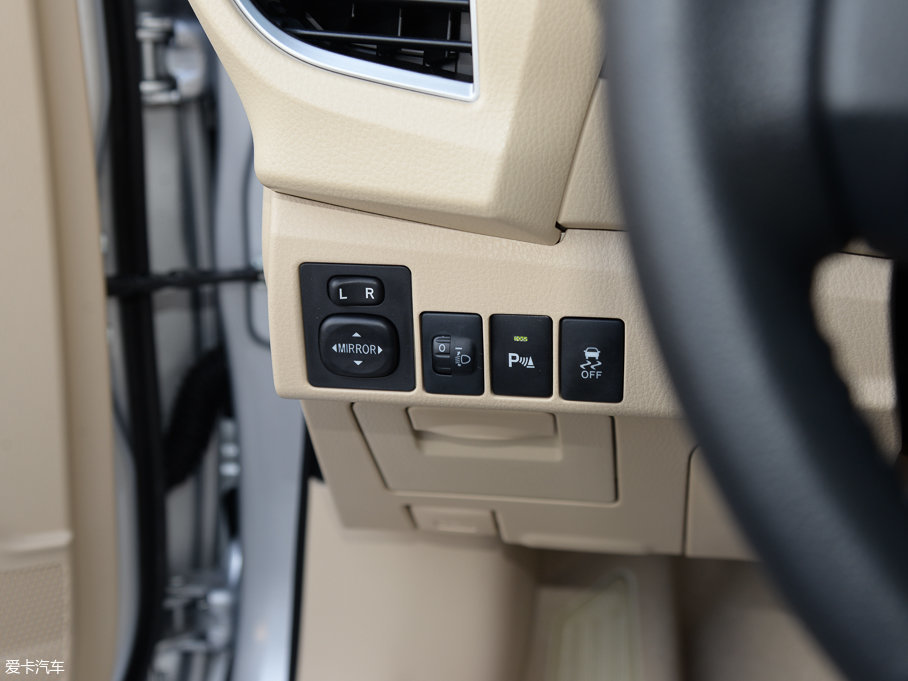 2017_ 1.2T CVT GL-iƤ؄e