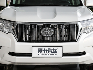 2018款3.5L 自动TX 中网