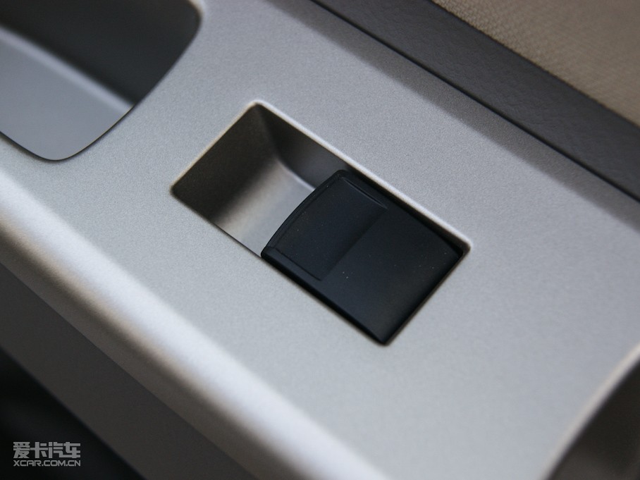 2011Y 1.3L GL-i MT˜ʰ