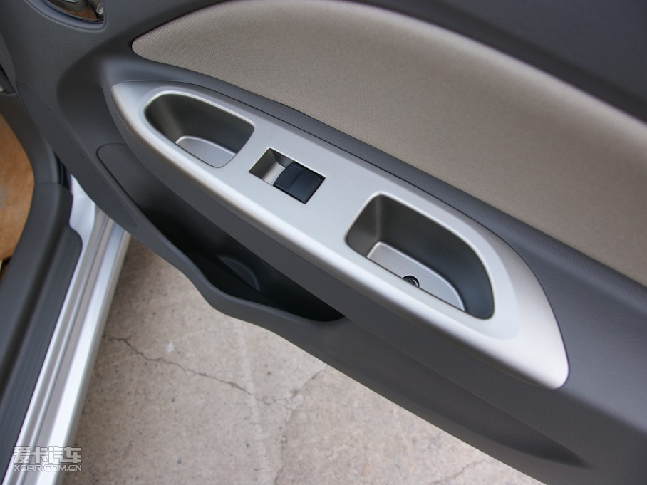 2011Y 1.3L GL-i MT˜ʰ