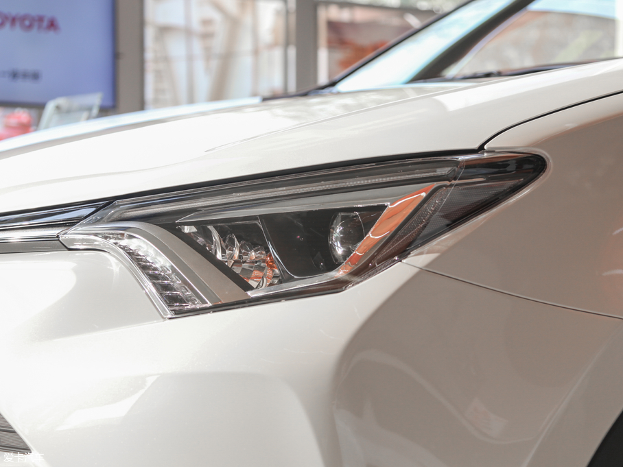 2018RAV4s 2.5L Ԅ򌾫Ӣi