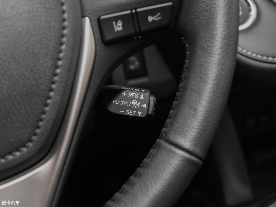 2018RAV4s 2.5L Ԅ򌾫Ӣi