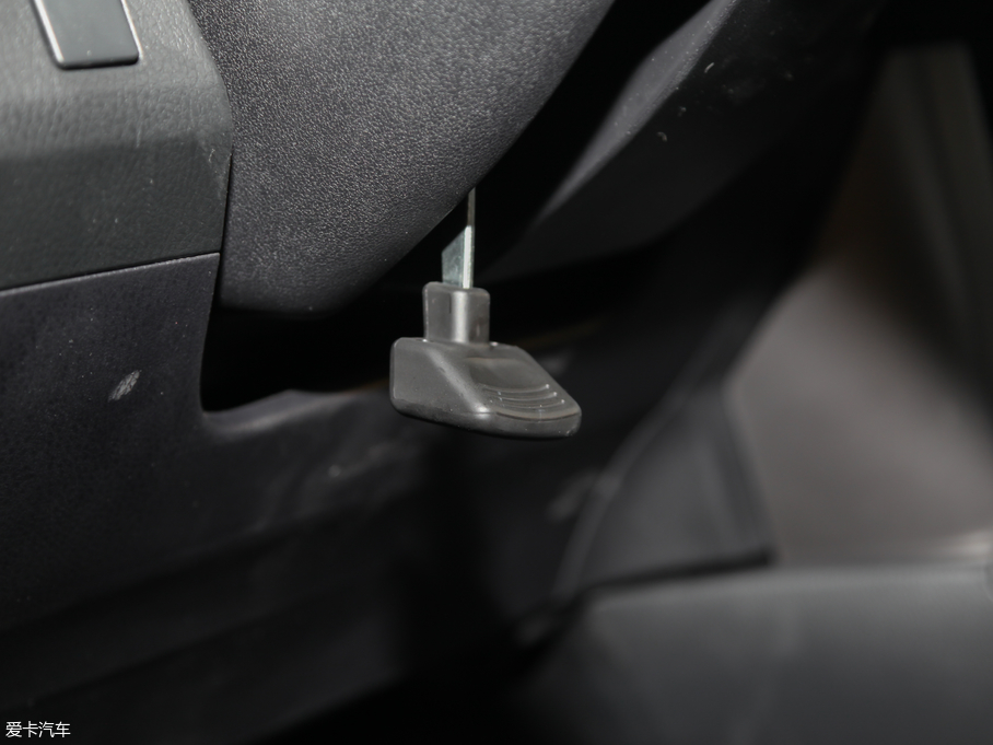 2018RAV4s 2.5L Ԅ򌾫Ӣi